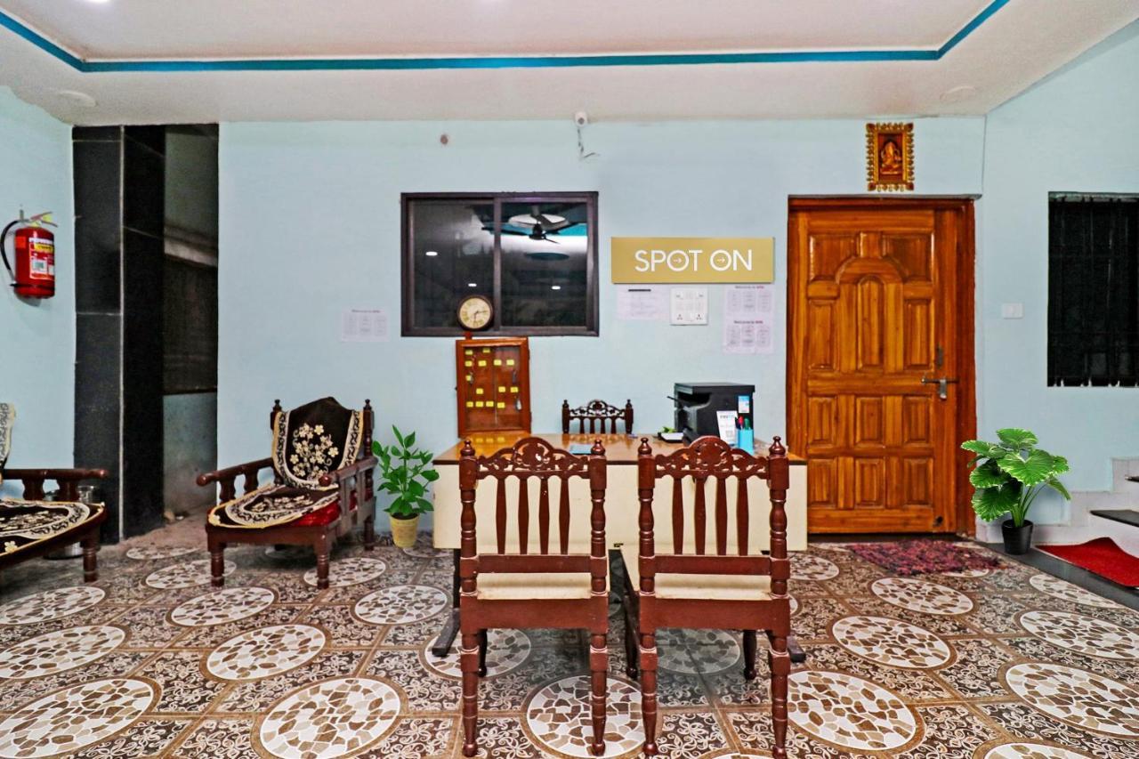 Spot On 37040 Hotel Ayushman Palace Bilāspur Εξωτερικό φωτογραφία